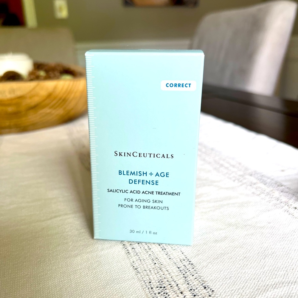Skinceuticals Blemish + Age Defense